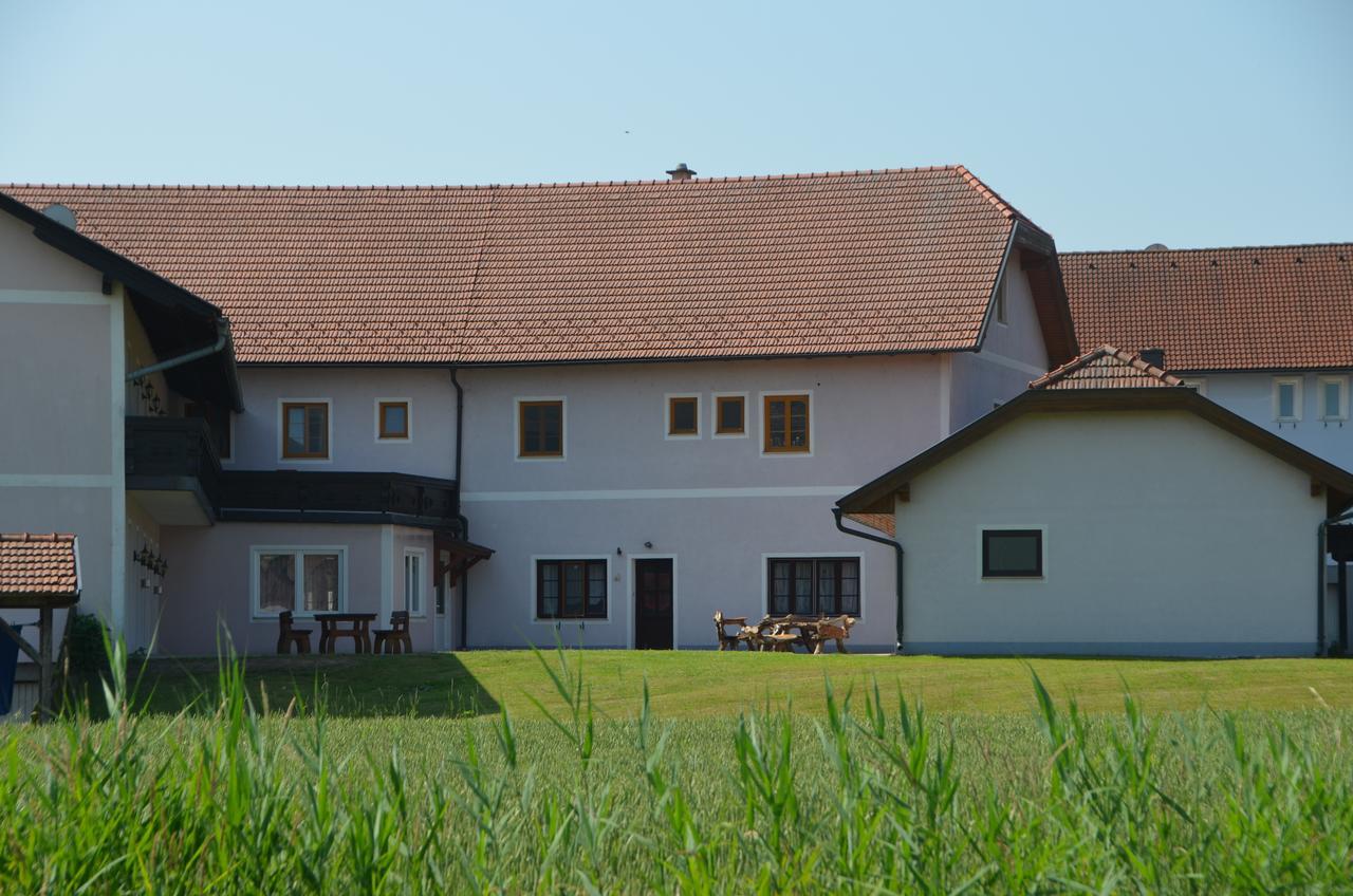 Отель Gasthof Schabschneider Neulengbach Экстерьер фото